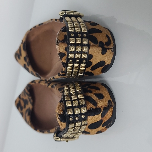 Steve Madden Eavan Size 7 Leopard Cheetah Print Flats - Picture 2 of 6